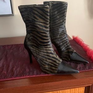 Zebra style boot.